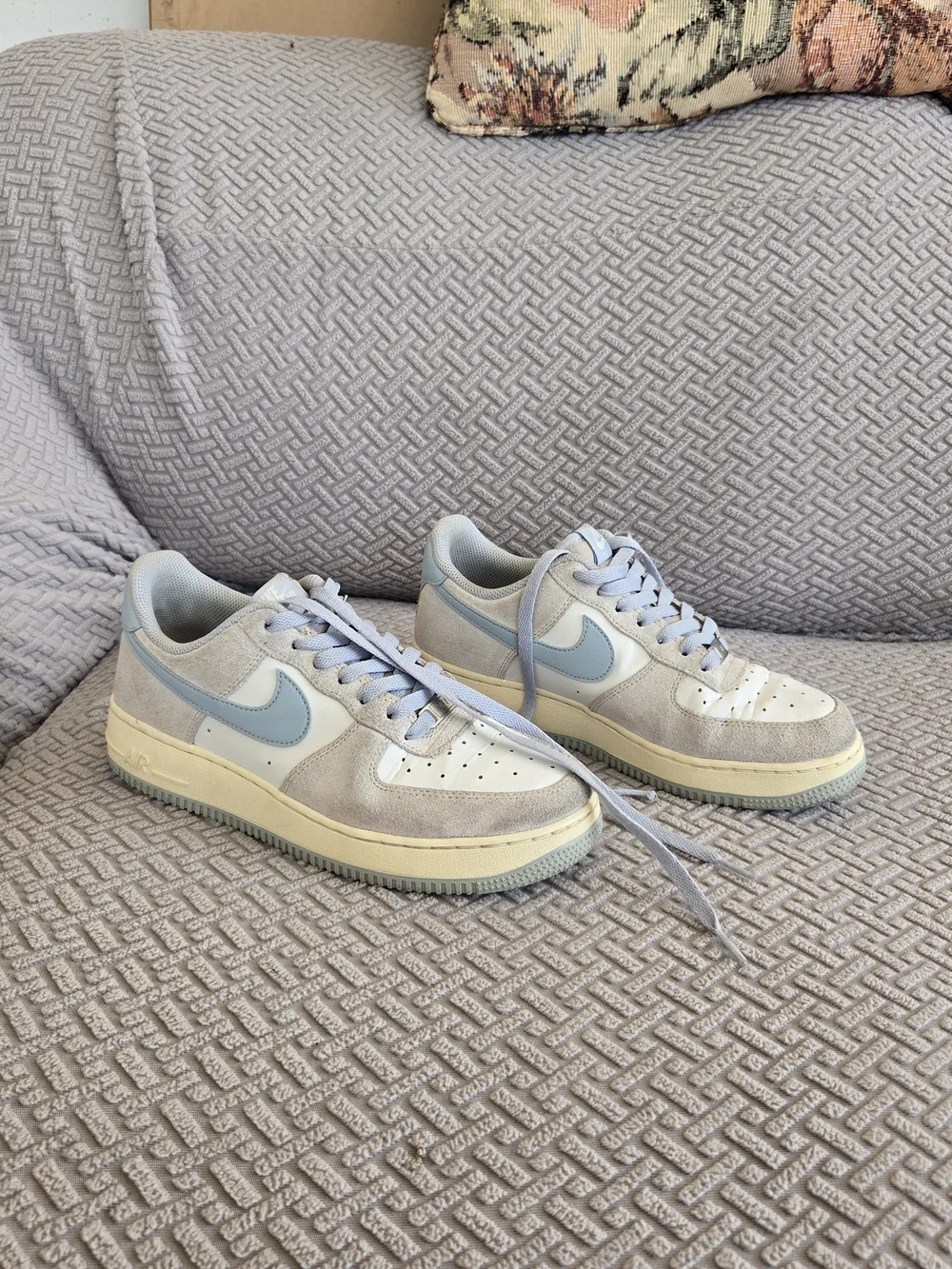 Nike Women’s Low-Top Casual Sneakers in Light Blue and Cream